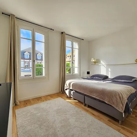 Maison Plein Centre De 펜션 도빌